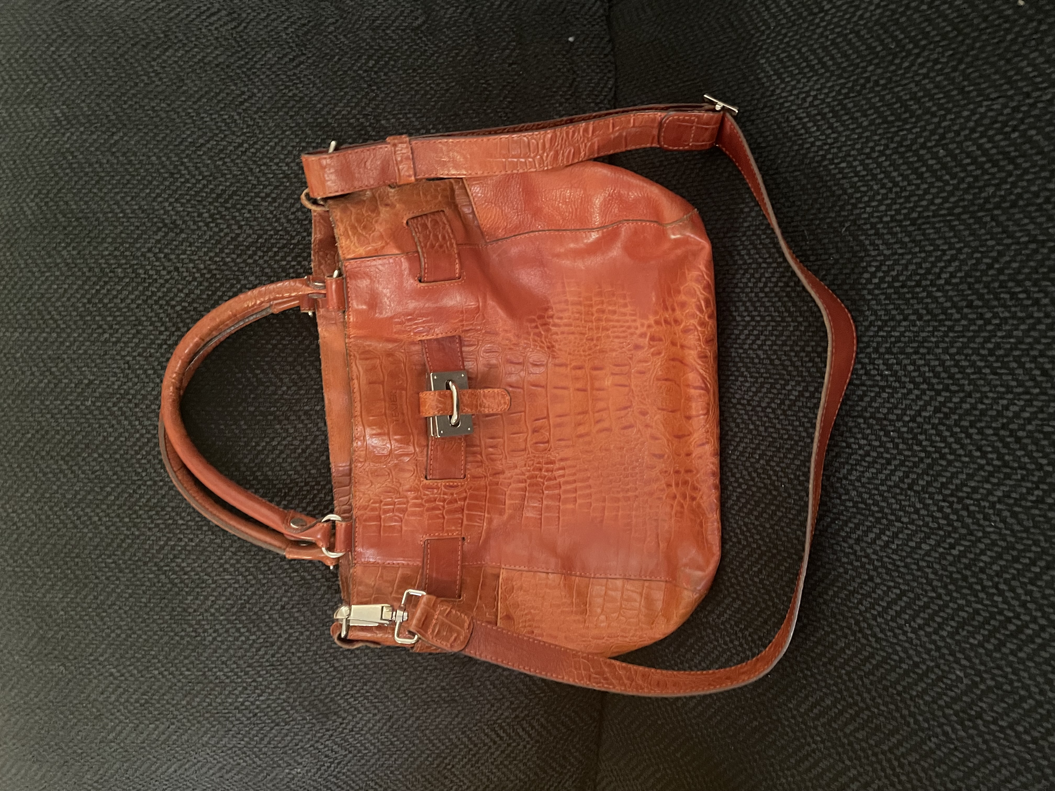 Texier brand leather handbag